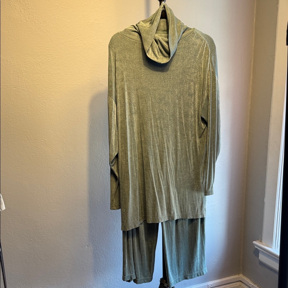 Women's Wide Leg Jumpsuit in Green